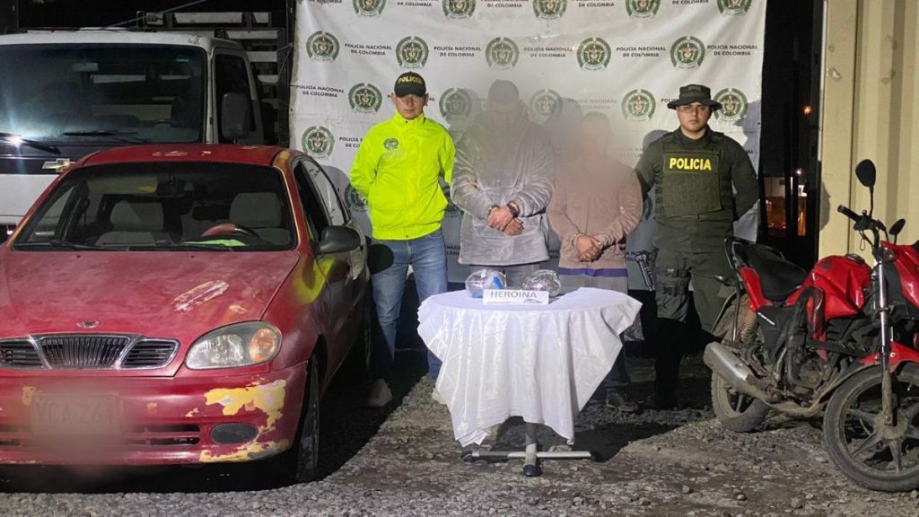 Policía Nacional captura a dos hombres con morfina ilegal en operativo fronterizo