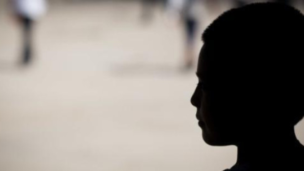 Ciudadana española rechaza acusación de tráfico de menores