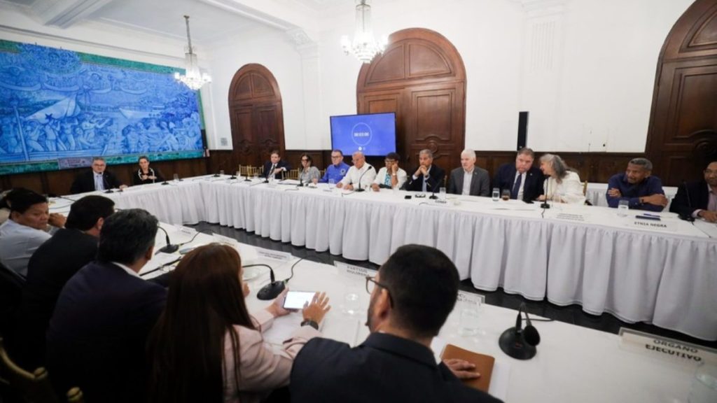 Comision para la elección de secretario general