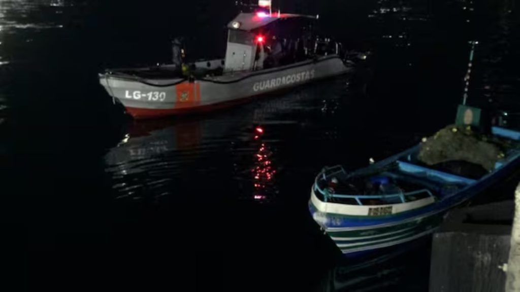 Incautan una tonelada de droga frente a la costa de Manta