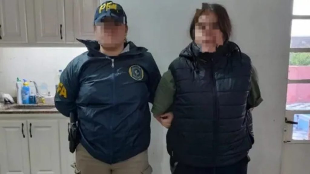 Investigación federal apunta a hermana de Esteban Alvarado