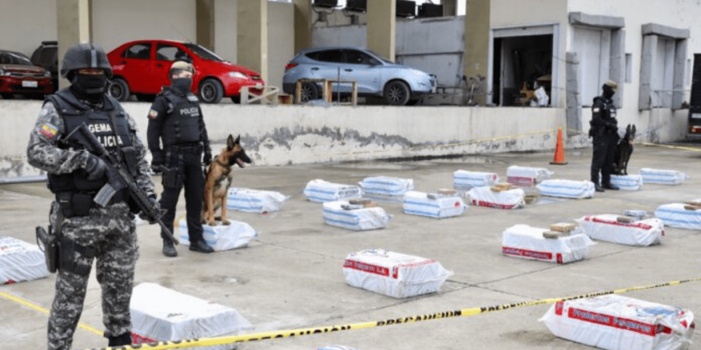 Golpe a mafia albanesa en Ecuador y España detiene a 30 sospechosos