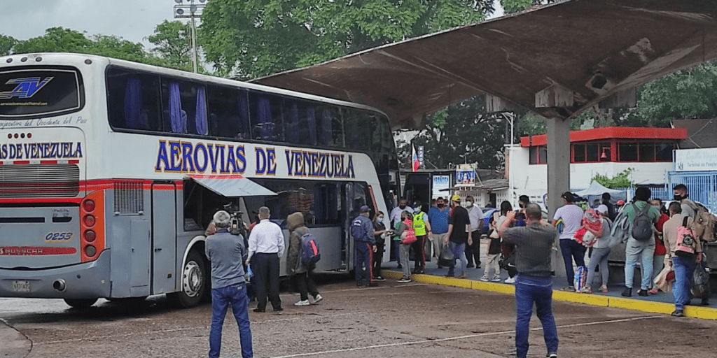 Seis personas fueron privadas de libertad por presunta trata y tráfico de tres adolescentes