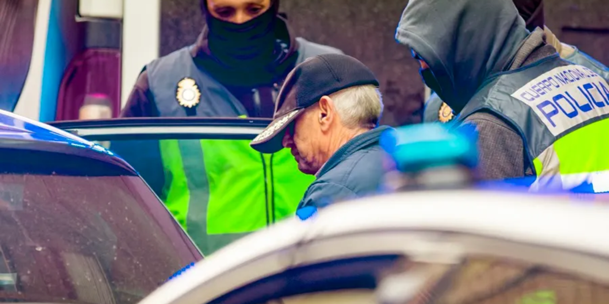 El fiscal pide 22 años de cárcel al acusado de enviar 7 cartas con explosivos a instituciones