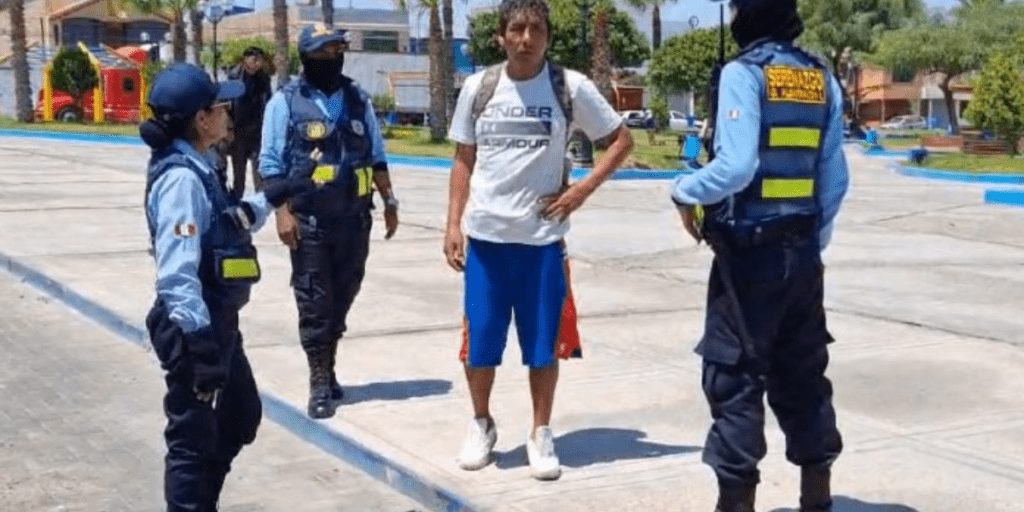 Intervienen a varón acusado de hurtar en el interior de vehículo estacionado