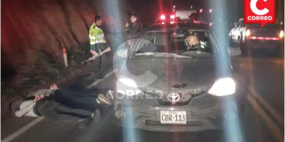 La Oroya: Cae presunta banda de estafadores extranjeros cuando huían de Huancayo a Lima