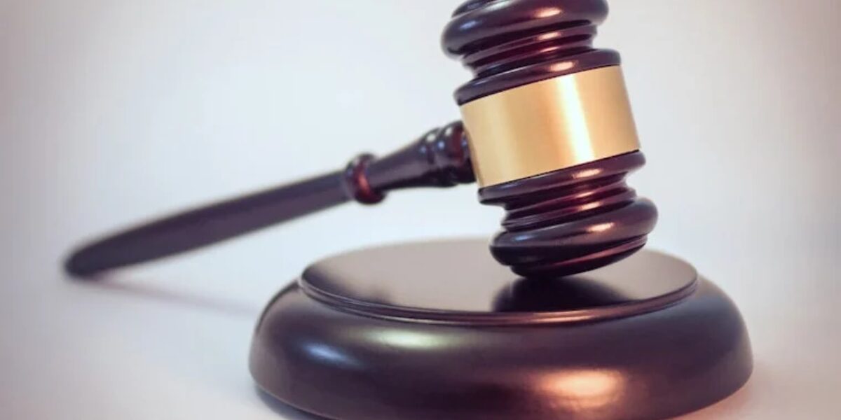 ESTAFADOR ROMÁNTICO DE NEW BEDFORD SENTENCIADO A 42 MESES POR FRAUDE ELECTRÓNICO Y LAVADO DE DINERO